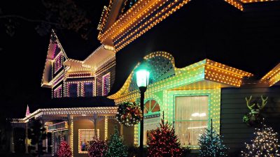 Saratoga Springs Holiday Home Decorating Contest